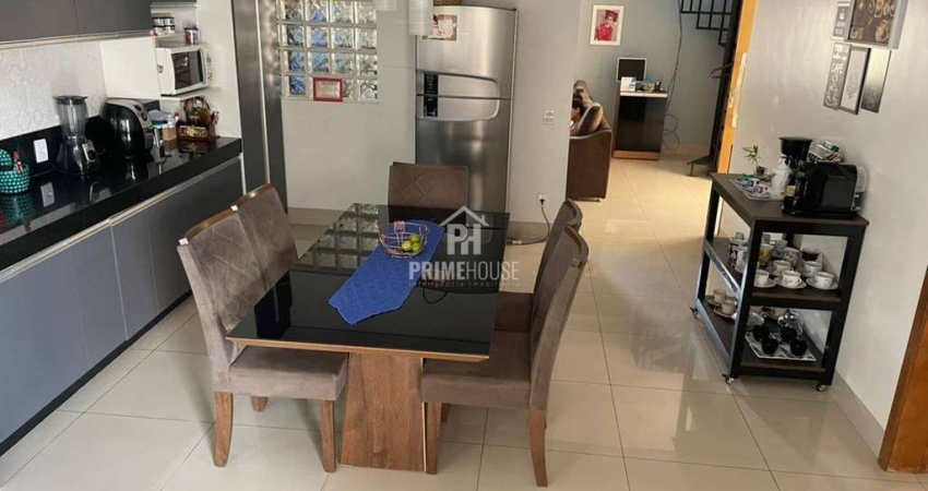 VENDE-SE SOBRADO COM PISCINA - Jardim Umuarama - Cuiabá/MT