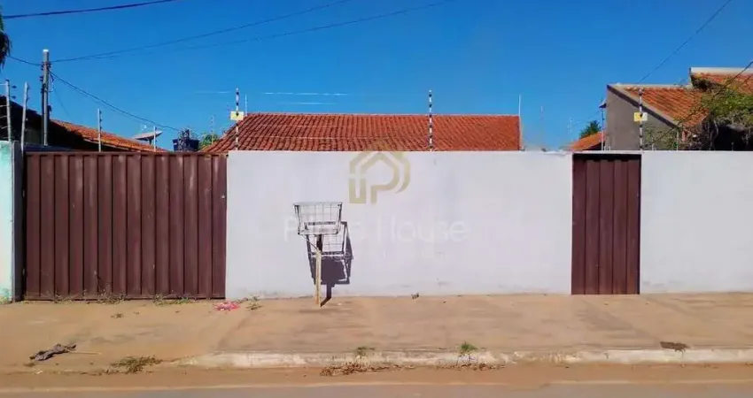 Vende-se excelente casa bairro canelas/ouro verde em varzea grande