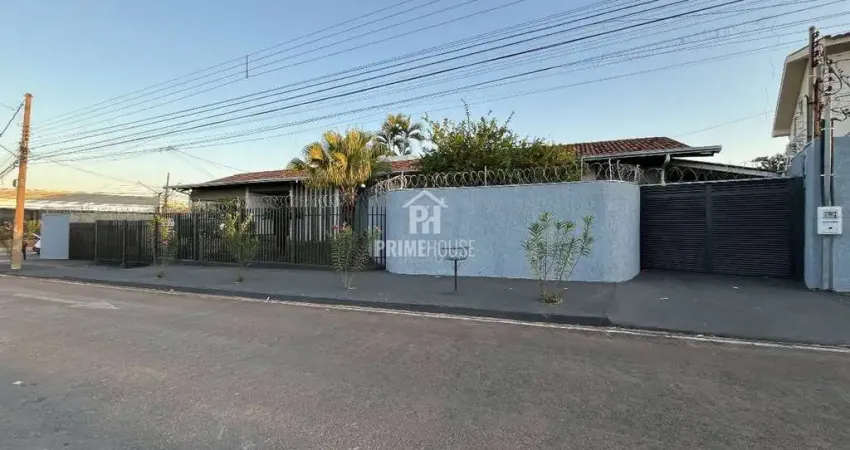 Casa com 5 quartos para alugar na Rua Bogotá, Jardim das Américas, Cuiabá