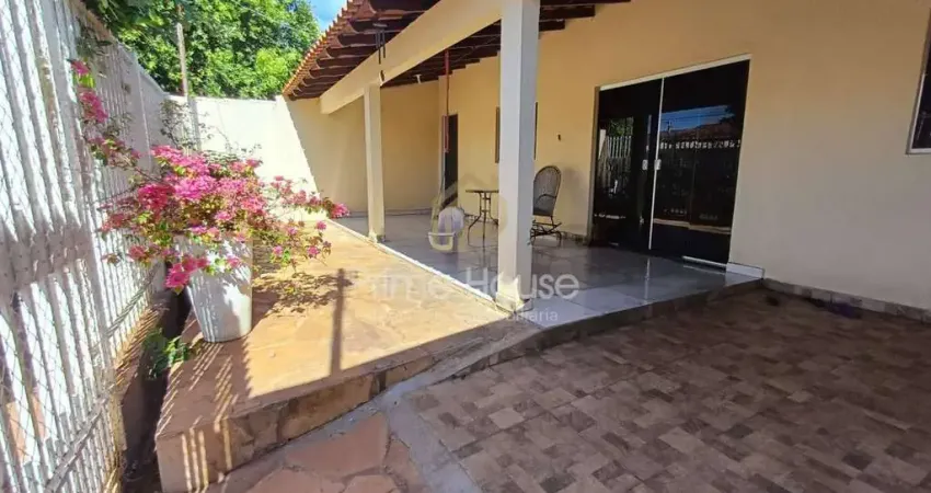 Casa com 3 quartos à venda na Morada da Serra, Cuiabá