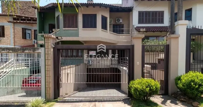 Imperdível: Casa à venda em Porto Alegre-RS, Chácara das Pedras! 4 quartos, 1 suíte, 5 banheiros, 3 vagas, 307m².