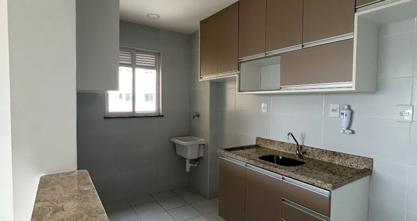 Alugo 2/4 com suíte nascente no Madrid em Santa Teresa