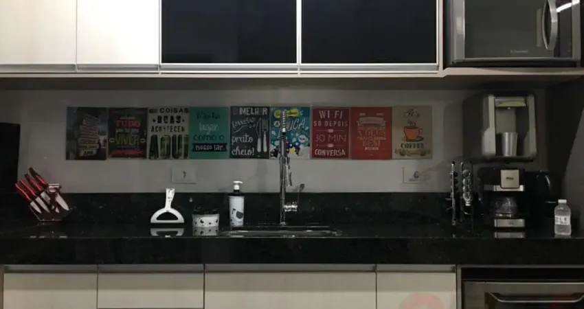 Imperdível! Casa em condomínio com 2 suítes na Cidade Mãe do Céu, São Paulo-SP, 73m² e 2 vagas de garagem.