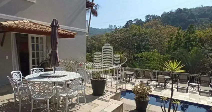 Casa à Venda Condomínio 3 quartos, Jardim Itatinga, São Paulo