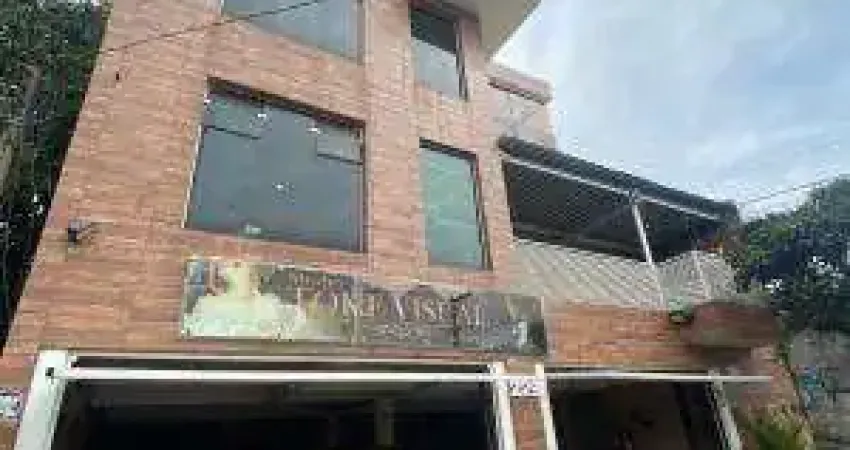 Prédio à venda no Km 18, Osasco