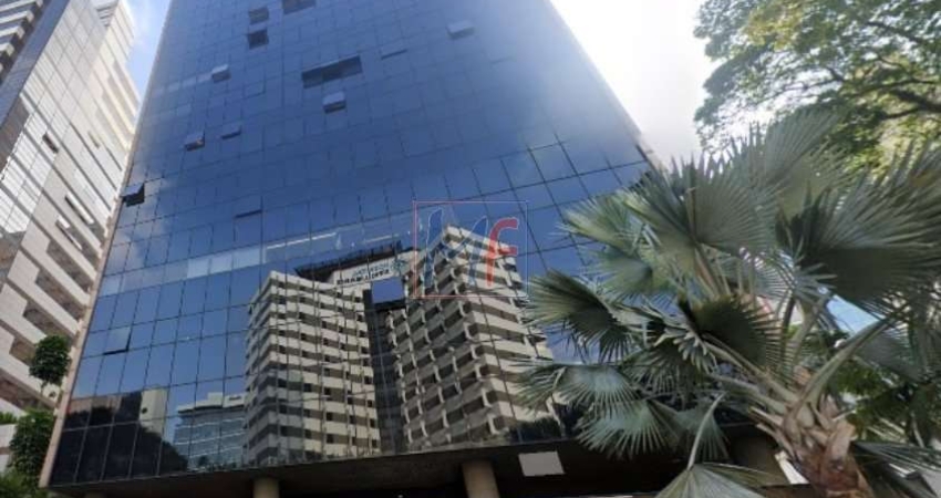 REF 16.815 Excelente Conjunto Comercial com 4 salas, localizado enfrente ao Hospital Sirio Libanes, 100 m2 a.u., ar condicionado e 2 vagas.
