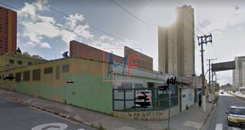 Terreno com 1.872 m² para Venda de esquina  2.749 m² A.C. , não aceita permuta. Zoneamento Comercial e residencial. REF 10.568