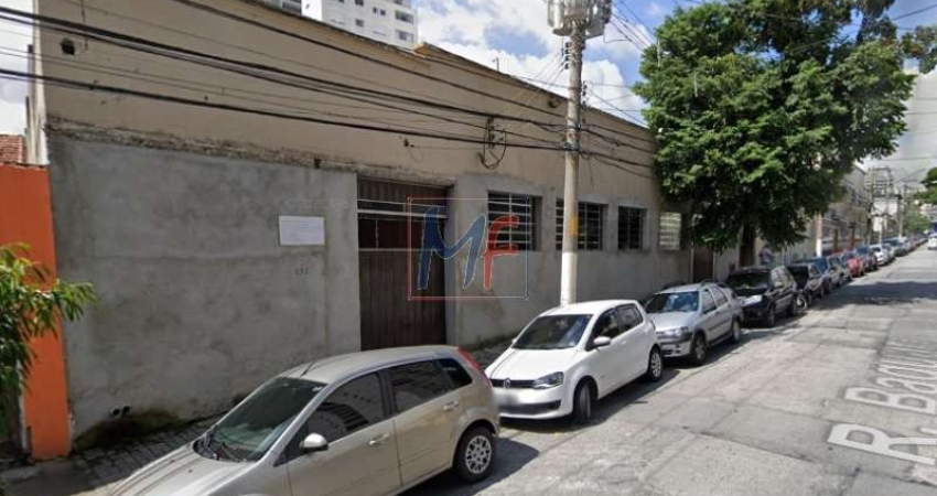 REF: 11.068 Ótimo terreno com 165  m², 7 m² de testada e 30 m² de fundos bairro Tatuapé , excelente localização. Estuda proposta e permuta.