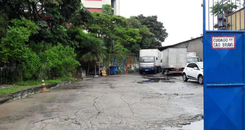 Excelente terreno com galpão localizado na vila maria baixa, 974 m² a.c, 1.250 m² terreno , frente: 43 m, zoneamento: zpi-1 ref- 13.376