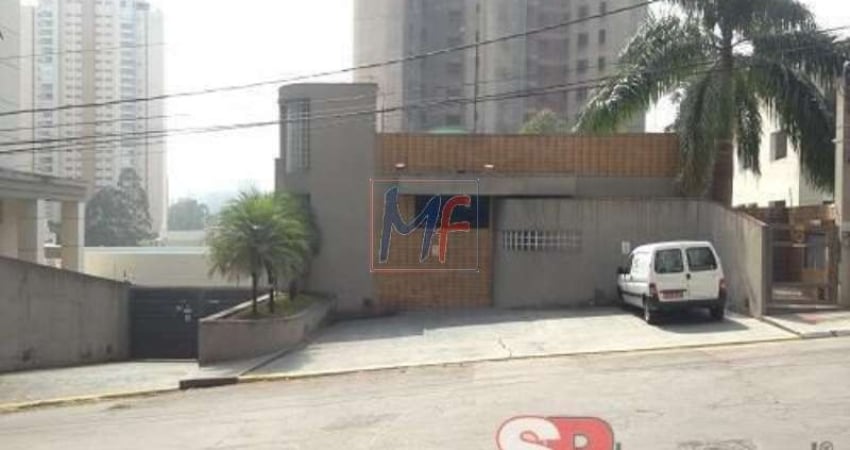 REF: 13.380 - Prédio comercial, na Vila Andrade, de 963 m² 3 pavimentos, 1 recepção, 6 salas, 5 banheiros, galpão 5m de pé direito e 20 vagas.