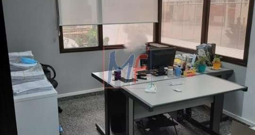 Excelente Sala Comercial em Santo Amaro, 55 m² a.u., com copa, banheiro, portaria, segurança, 2 vagas. Aceita permuta (REF 17.575)