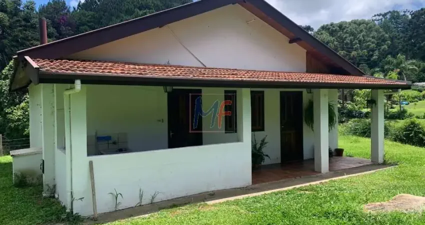 Excelente sítio em Campos do Jordão, 500m² a.c., 110.000m² a.t., 8 quartos (5 suítes), piscina, quadra de tênis, horta, pomar (REF 18.085)