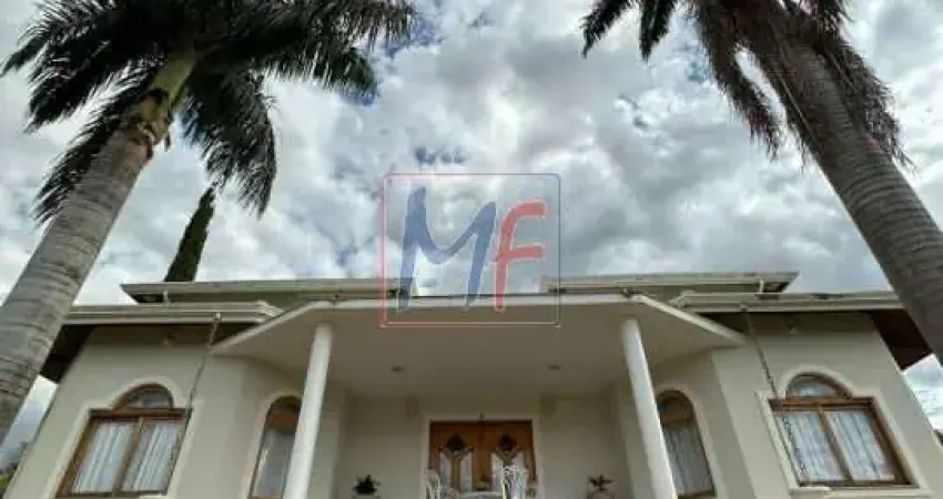 Excelente Casa Assobradada em Condomínio Jardim das Palmeiras, 330 m² a.c,  1.605 m²  terreno , 4 dorms (3 suítes), 6 vagas .(REF18.477).