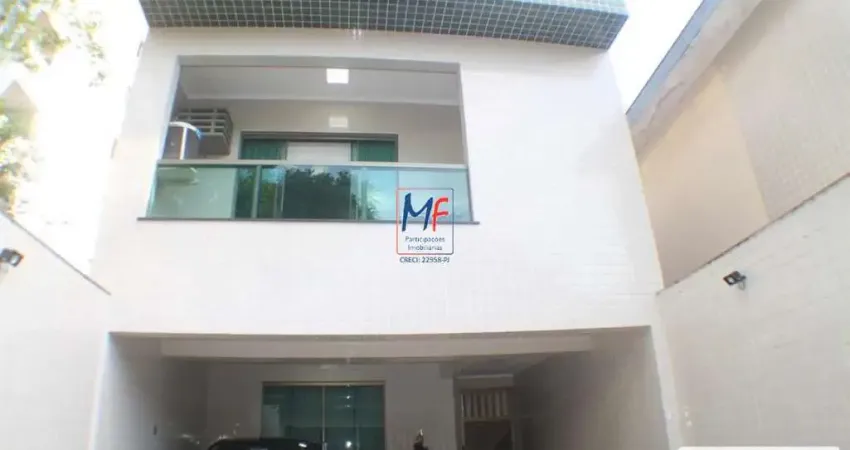 Excelente sobrado em Santos/SP, com 300m² a.u., 3 dormitórios (3 suítes), sala, cozinha, despensa, escritório, área de serviço, área gourmet, piscina, 4 vagas (REF 19.962)