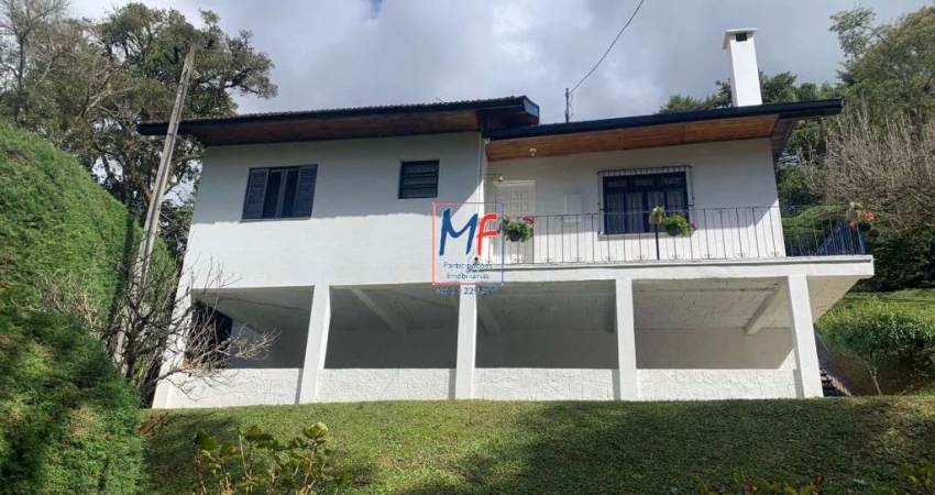 Excelente casa em cond. fechado  Campos do Jordão, com 96 m² a.u., terreno 1.244 m2  ,  mobiliado , 2 dormitórios (1 suíte), sala, cozinha, varanda e vaga  (REF 19.518)