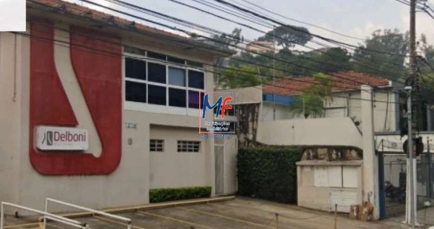 Excelente Terreno localizado em Santana, com 585 m² de área construída, 660,78 m² de área de terreno. ZONEAMENTO: ZECOR-2. Não aceita permuta. REF: 19.922