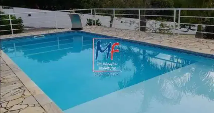 Excelente chácara em Castelano, Biritiba Mirim/SP,  com 396 m² a.u., 3 dormitórios (3 suítes), sala, cozinha, lavanderia, varanda, piscina, 6 vagas (REF 19.621)