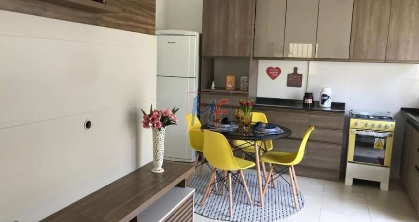 Ótima casa cond. fechado Cotia,110m² a.u., 3 dormitórios, sala, cozinha planejada, 2 banheiros, quintal e 2 vagas. REF 16.865 -