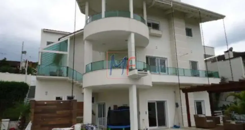 REF 3.425 - Excelente Casa ALTO PADRÃO com 1.000 m² a.c. 2.000 m² terreno , 4 dorms, sendo  4 suítes, 5 banheiros e 8 vagas de garagem.