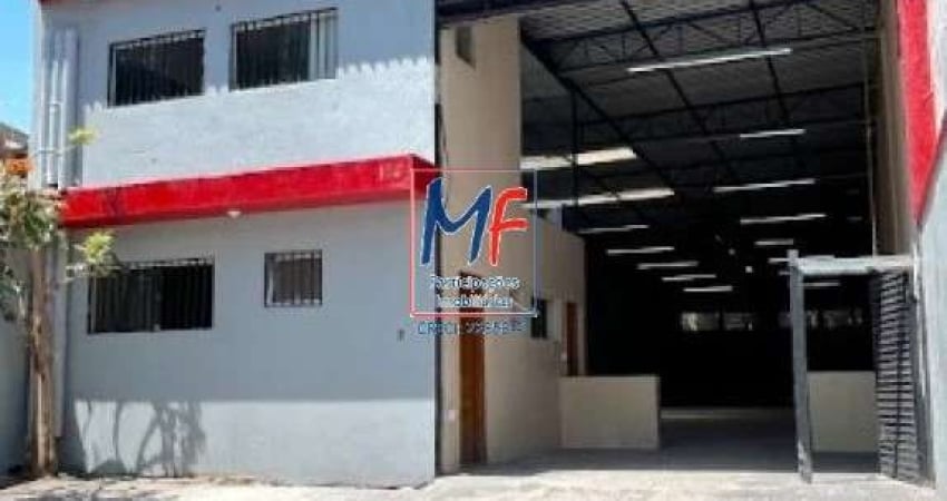 Excelente Galpão bairro Prosperidade, 519 m² a.c.e 587 m² a.t., 2 salas, 3 banheiros, estacionamento 3 vagas. Agende visita com nosso corretor e venha conhecer! REF: 9808