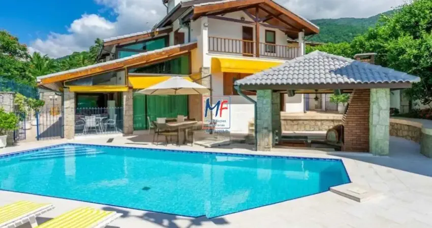 Excelente casa em Ilhabela, com 700 m² a.c., 1.107 m² a.t., 6 suítes, piscina, quadra, sauna, 4 vagas. Prox. Praia da Feiticeira (REF 20.636)