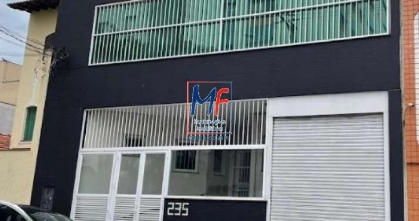 Excelente Prédio Comercial, com 560 m²a.t., dois andares e sub-solo.Com salas amplas, 9 banheiros,6 vagas, copa. REF 20730