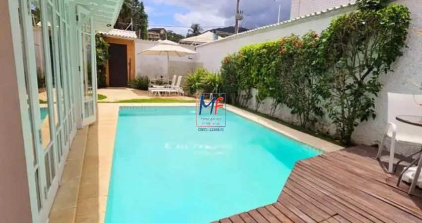 Excelente casa bairro de Itaguaçu, Ilhabela,  320 a.t., 340m² a.c., 3 suítes, varanda, churrasqueira, piscina, 1 vaga (REF 20.578)