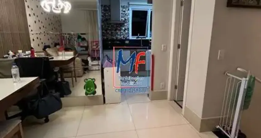 Excelente sobrado em cond. fechado, com 140m² a.u., 3 dormitórios (1 suíte), sala com 2 ambientes, cozinha, área de serviço, churrasqueira, 4 vagas (ref 20.830)