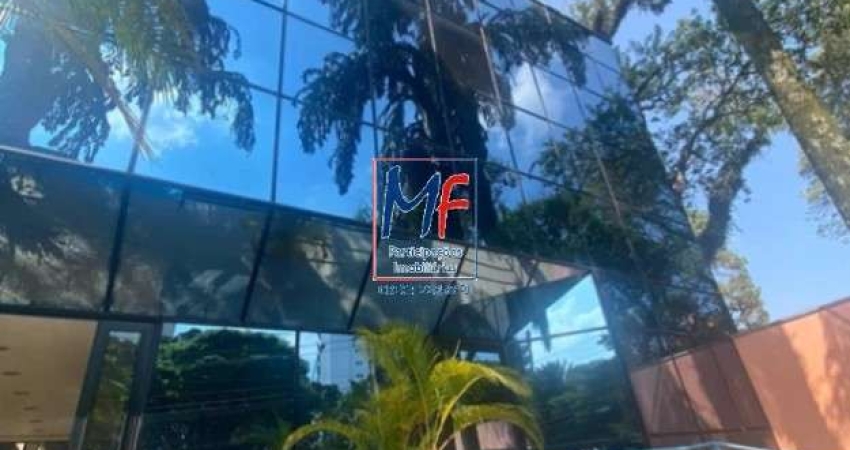 Excelente Predio Comercial, localizado em Moema, com 1231 m² de área útil. Tendo escritório, piscina, ar condicionado e 25 vagas. REF 20.862
