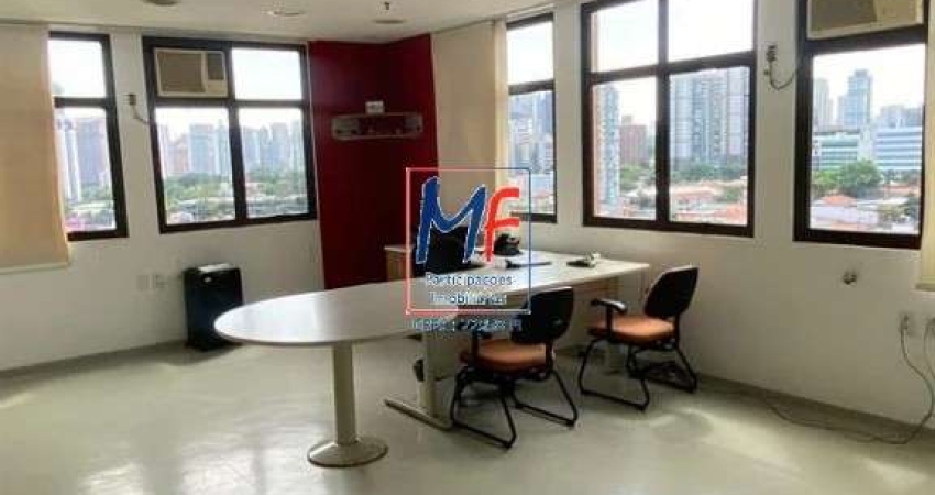 Excelente conjunto comercial na Chácara Santo Antônio (Zona Sul SP), 120m² a.u., com 3 salas, 5 banheiros, cozinha, 3 vagas. Prox. Metrô Borba Gato (REF 20.601)