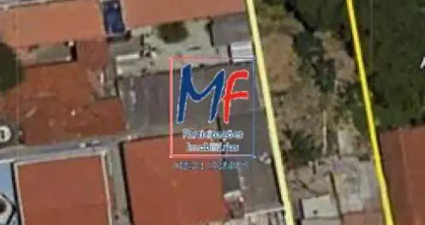 Excelente terreno na Vila Laís, 600 m² a.t., em declive, 10m x 60m, com duas casas antigas, testada de 10 m, Zoneamento ZC. Prox. Cemitério da Penha (REF 21.132)