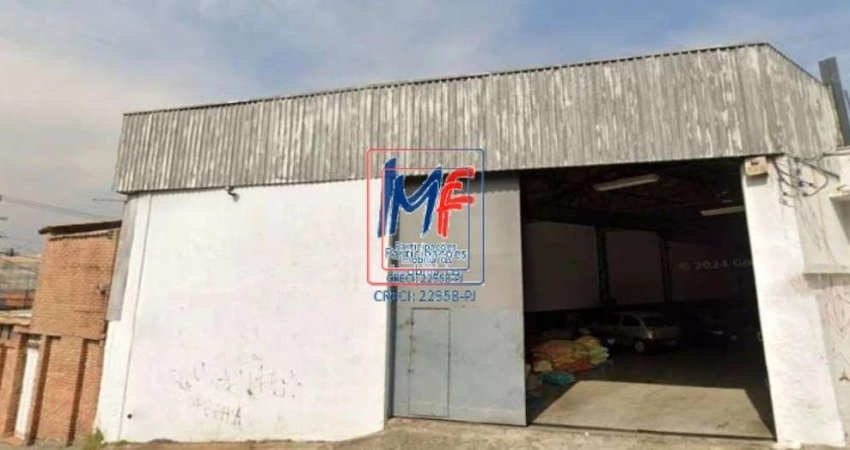 Excelente Galpão na Vila Brasílio Machado, com 400 m²  área útil, terreno de 427 m2, 4 salas, escritórios, vestiários e 5 banheiros. Próximo metrô Ipiranga .  REF 21.089