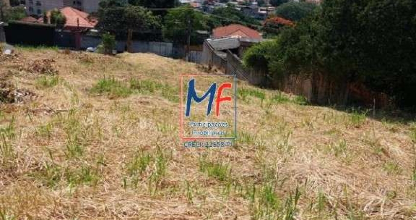 Excelente terreno no Jaguaré, com 570 m² a.t., 12m de frente, 11m de fundos, 51m de comprimento, Zoneamento ZPR. Estuda permutas.  (REF 20.903)