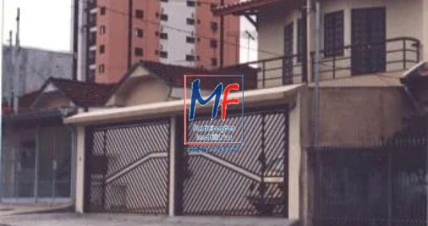 Excelente Casa na Vila Moinho Velho,  Sacomã, com 172 m² de área útil. Imóvel  com 3 dormitórios sendo  3 suítes, 5 banheiros e 4 vagas de garagem.ZM.  REF 21.324