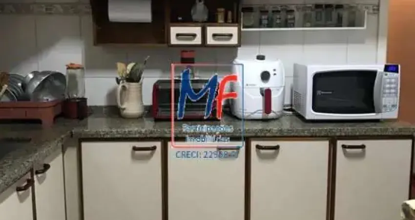 Excelente sobrado em interlagos, com 132 m² a.u., 4 dormitórios (1 suíte), sala, cozinha, lavanderia, quintal, jardim, depósito, edícula, 2 vagas cobertas (ref 21.896)