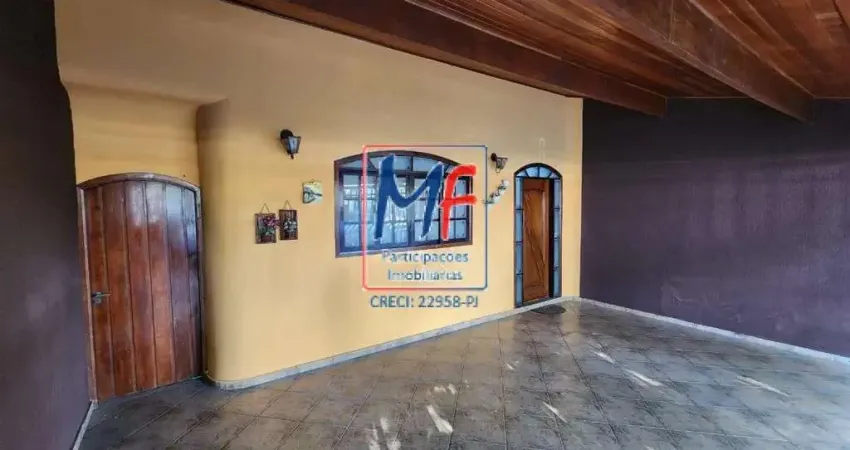 Casa à venda em Pindamonhangaba/SP, com 4 quartos (1 suíte), 2 salas, cozinha, jardim, edícula, 2 vagas e 249 m2 a.c. prox. Av. Fortunato Moreira (REF 22.554)