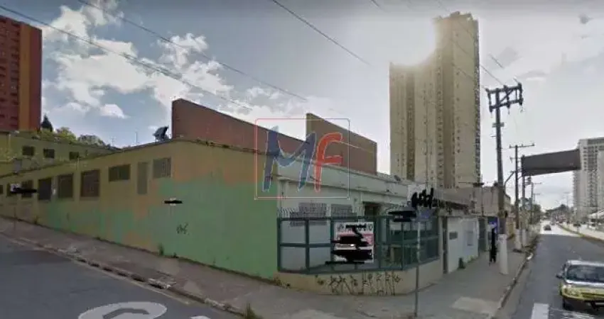 Terreno com 1.872 m² para Venda de esquina  2.749 m² A.C. , não aceita permuta. Zoneamento Comercial e residencial. REF 10.568