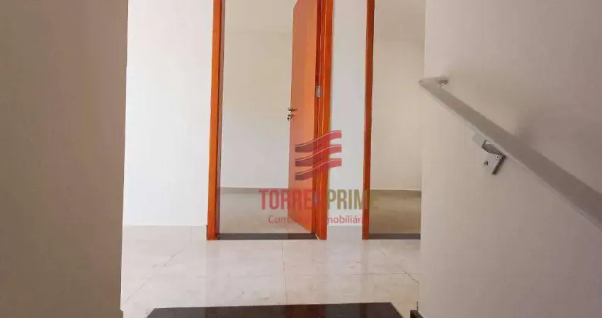 Sobreposta Alta com 2 dormitórios à venda, por R$ 240.000 - Parque São Vicente - São Vicente/SP