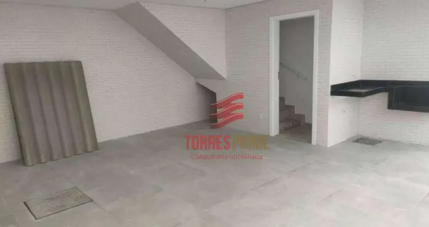 Lindo Villagio Duplex novo, com 2 Dormitórios e 2 Suítes, Churrasqueira, Quintal e 3 Vagas de Garagem à venda no Bairro do Campo Grande em Santos/SP