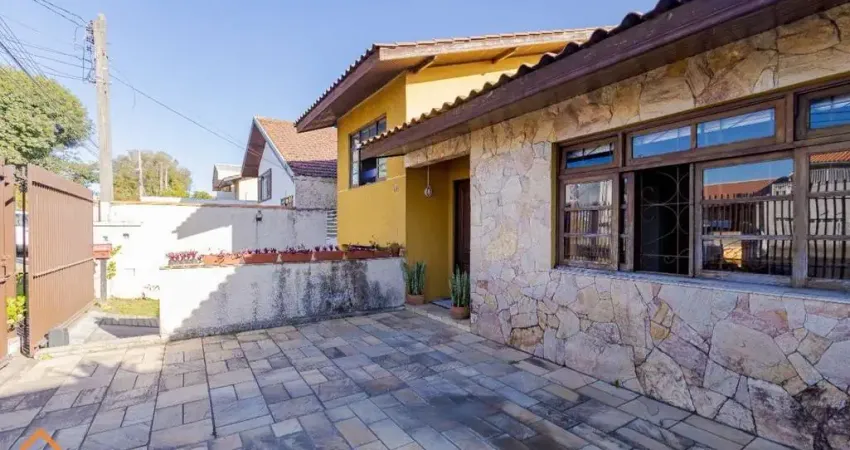 Casa com 3 quartos à venda na Rua Sebastião Alves Ferreira, 134, Bairro Alto, Curitiba