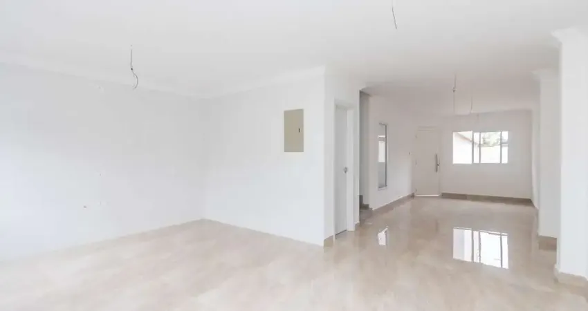 Sobrado com 3 quartos  à venda, 185.00 m2 por R$799000.00  - Jardim Das Americas - Curitiba/PR