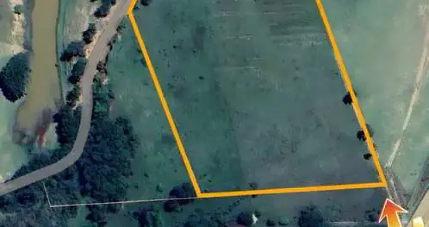 Vendo sitio chácara, à 30 minutos do centro de campos, lugar com vista linda!!!