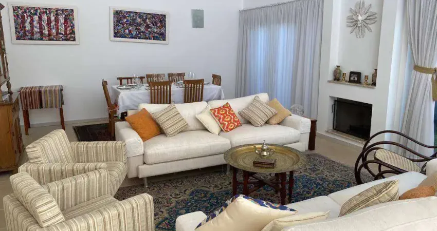 Belo sobrado com uma linda vista, disponível para venda no Condomínio Campos de Santo Antônio  em Itu/SP!!
