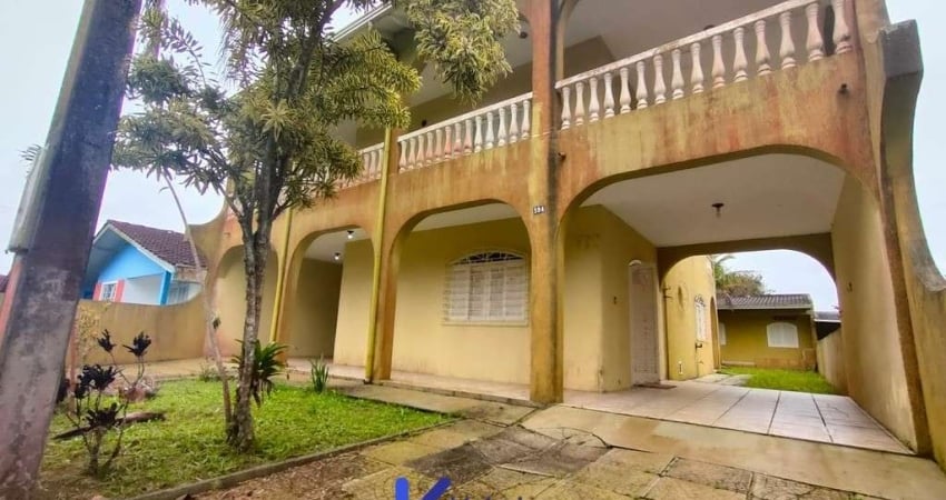 Sobrado próximo ao embarque Pontal do Sul