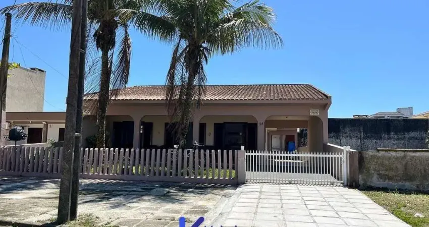 Casa com 4 quartos à venda na Rua Noruega, 48, Balneário Patrick, Pontal do Paraná