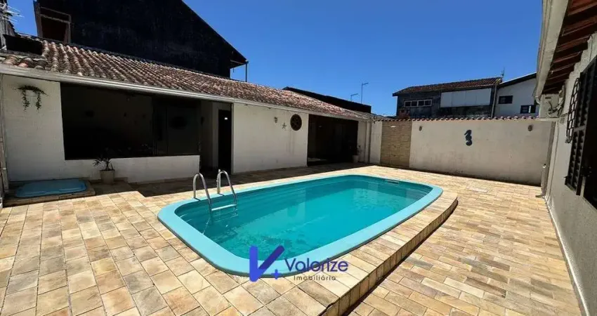 Casa com 4 quartos à venda na Avenida Paranaguá, Balneário Gaivotas, Matinhos