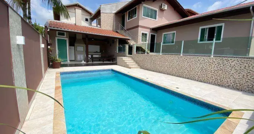 Casa com 3 dormitórios à venda, 200 m² por R$ 1.100.000,00 - Itoupavazinha - Blumenau/SC