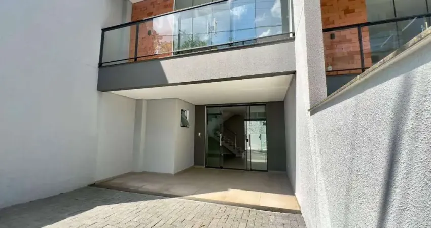 Sobrado com 3 dormitórios à venda, 126 m² por R$ 600.000,00 - Água Verde - Blumenau/SC