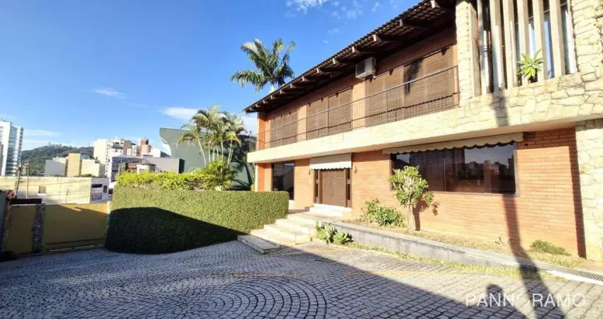 Casa com 5 dormitórios para alugar, 920 m² por R$ 16.219/mês - Centro - Blumenau/SC
