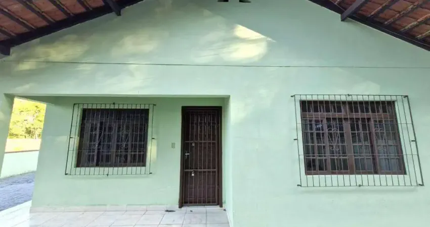 Casa com 3 dormitórios para alugar, 108 m² por R$ 2.440,00/mês - Ponta Aguda - Blumenau/SC